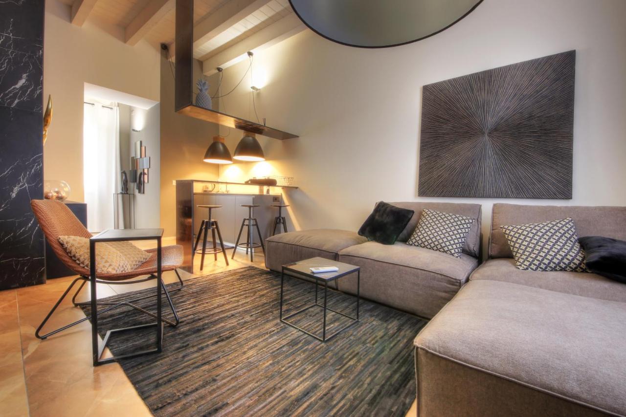 Urban Central Suites Кальяри Экстерьер фото
