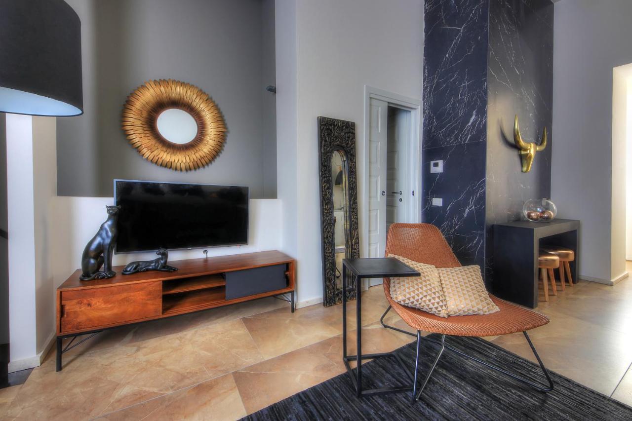 Urban Central Suites Кальяри Экстерьер фото
