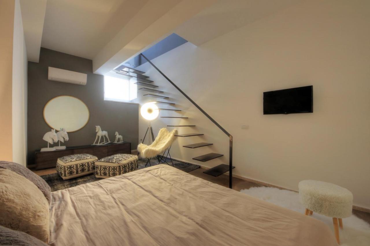 Urban Central Suites Кальяри Экстерьер фото