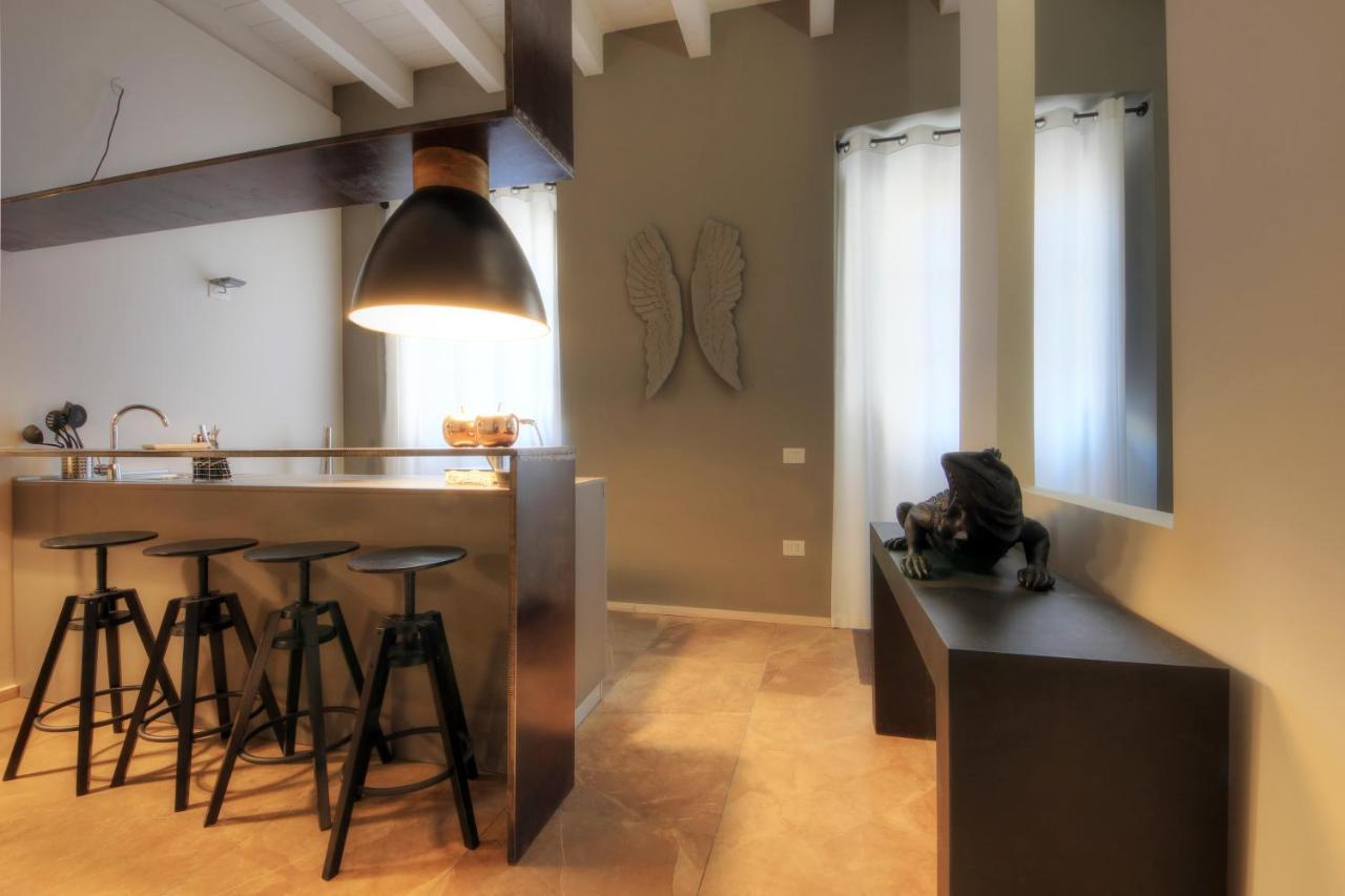 Urban Central Suites Кальяри Экстерьер фото